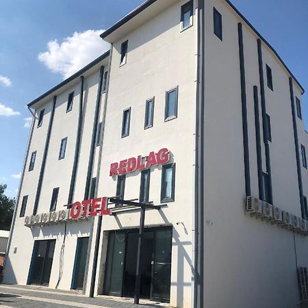 Red Flag Hotel Aksu  Екстер'єр фото