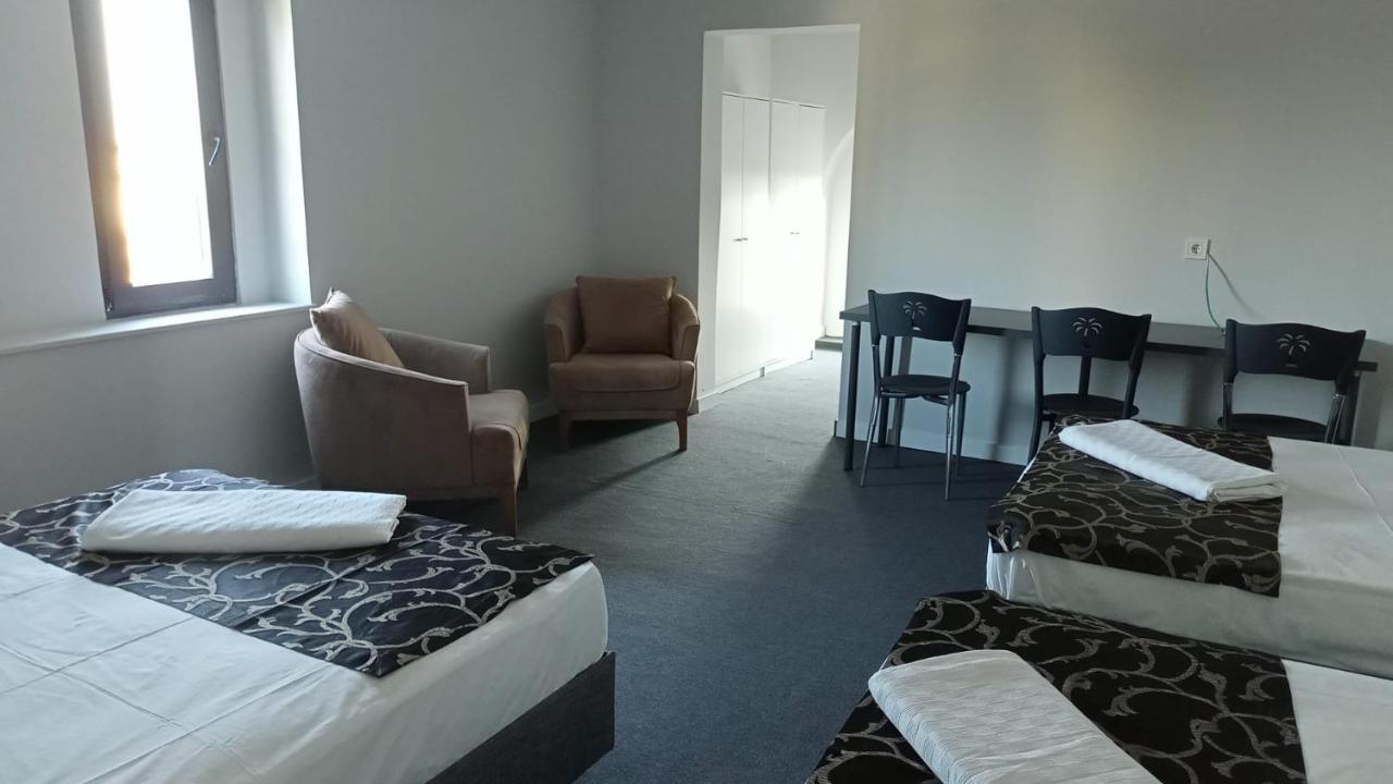 Red Flag Hotel Aksu  Екстер'єр фото