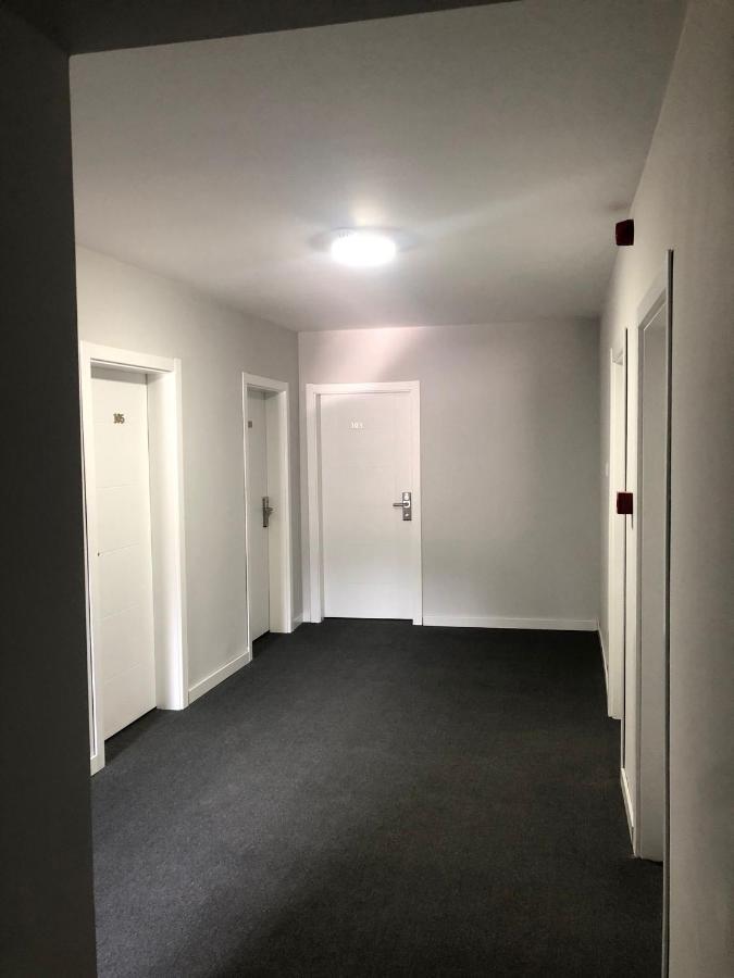Red Flag Hotel Aksu  Екстер'єр фото